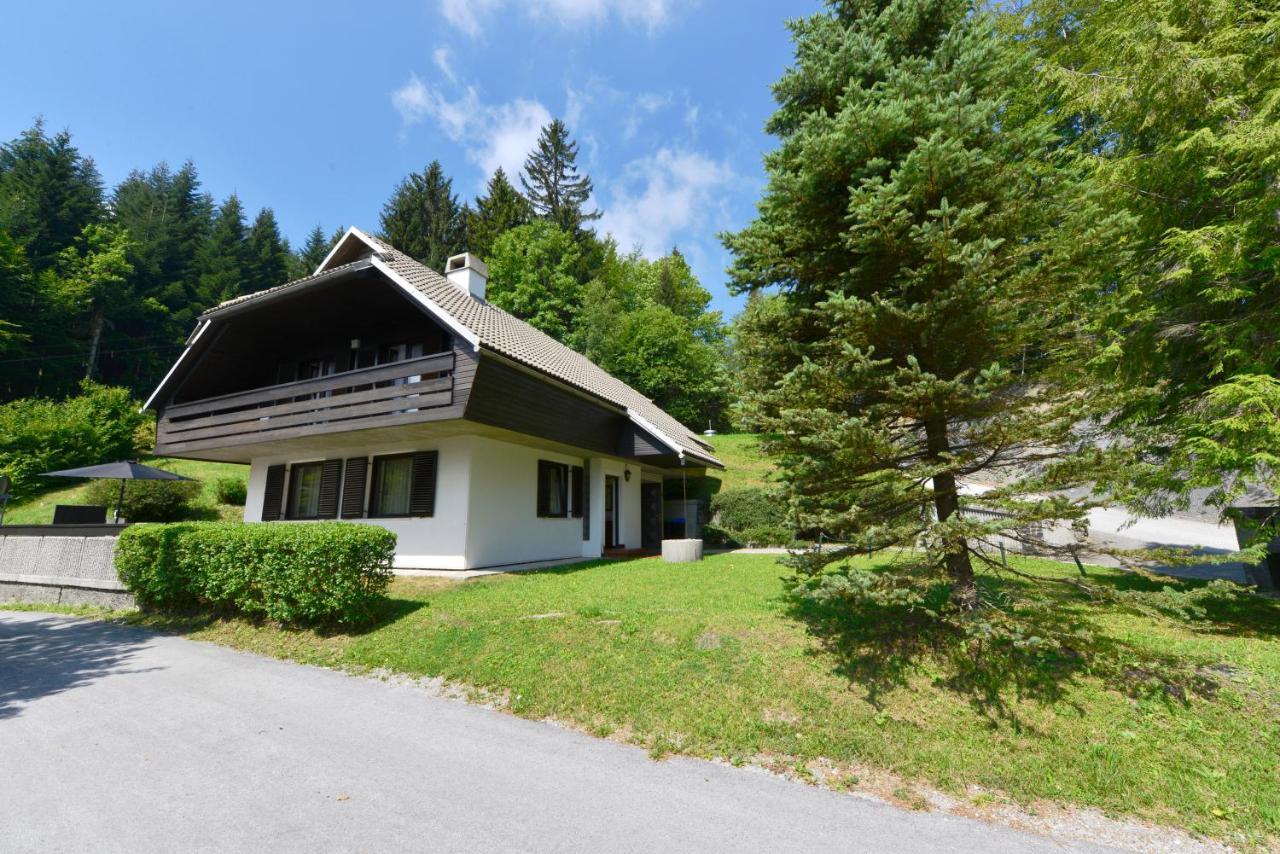 Holiday Home Davca 체르크노 외부 사진