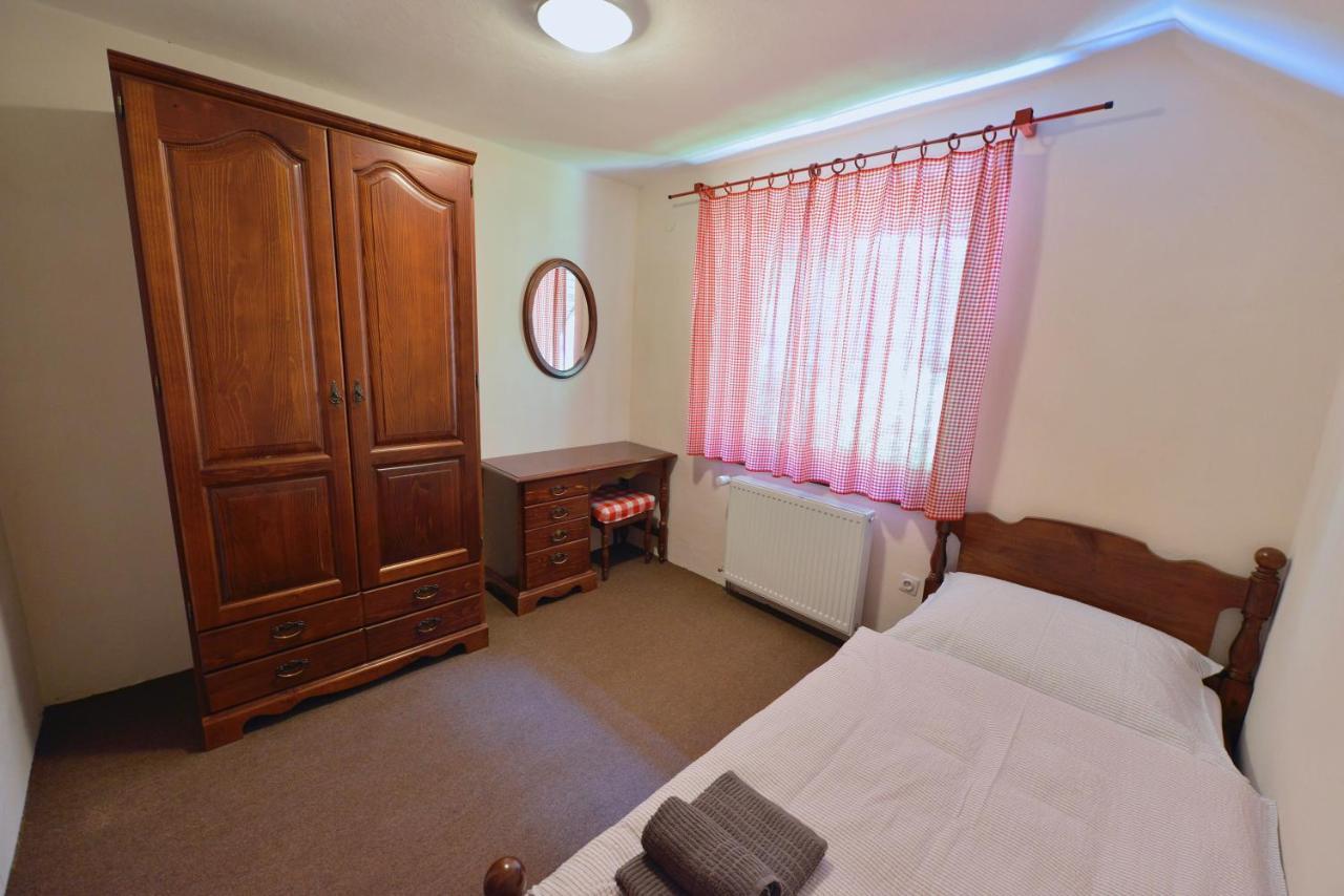 Holiday Home Davca 체르크노 외부 사진